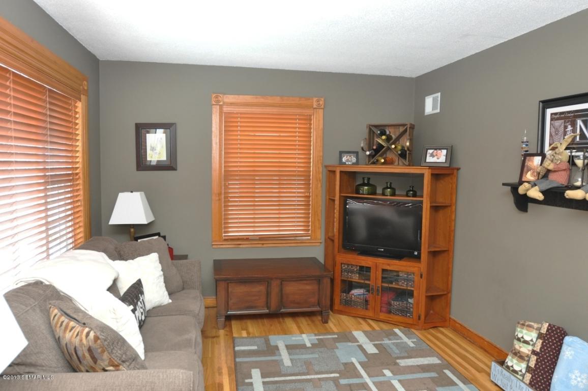 941 11th Avenue Northeast Rochester, MN 55906 - Photo 2 of 14