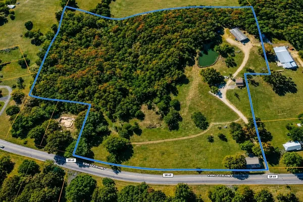 $799,900 | 3135 Van Leer Highway, Charlotte, TN 37036