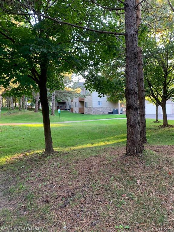 702 South Milford Road Milford, MI 48381 - Photo 35 of 43