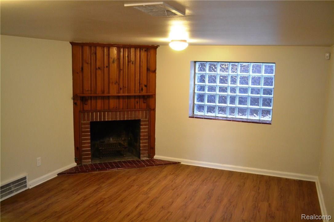 Greenview Basement.JPG