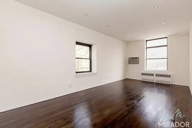 $3,600 | 304 East 20th Street, Unit 4G | Gramercy