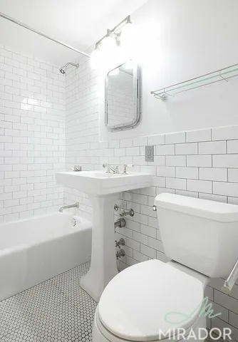 $3,600 | 304 East 20th Street, Unit 4G | Gramercy