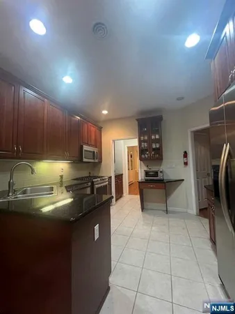 $5,900 | 108 Winding Creek, Old Tappan, NJ 07675