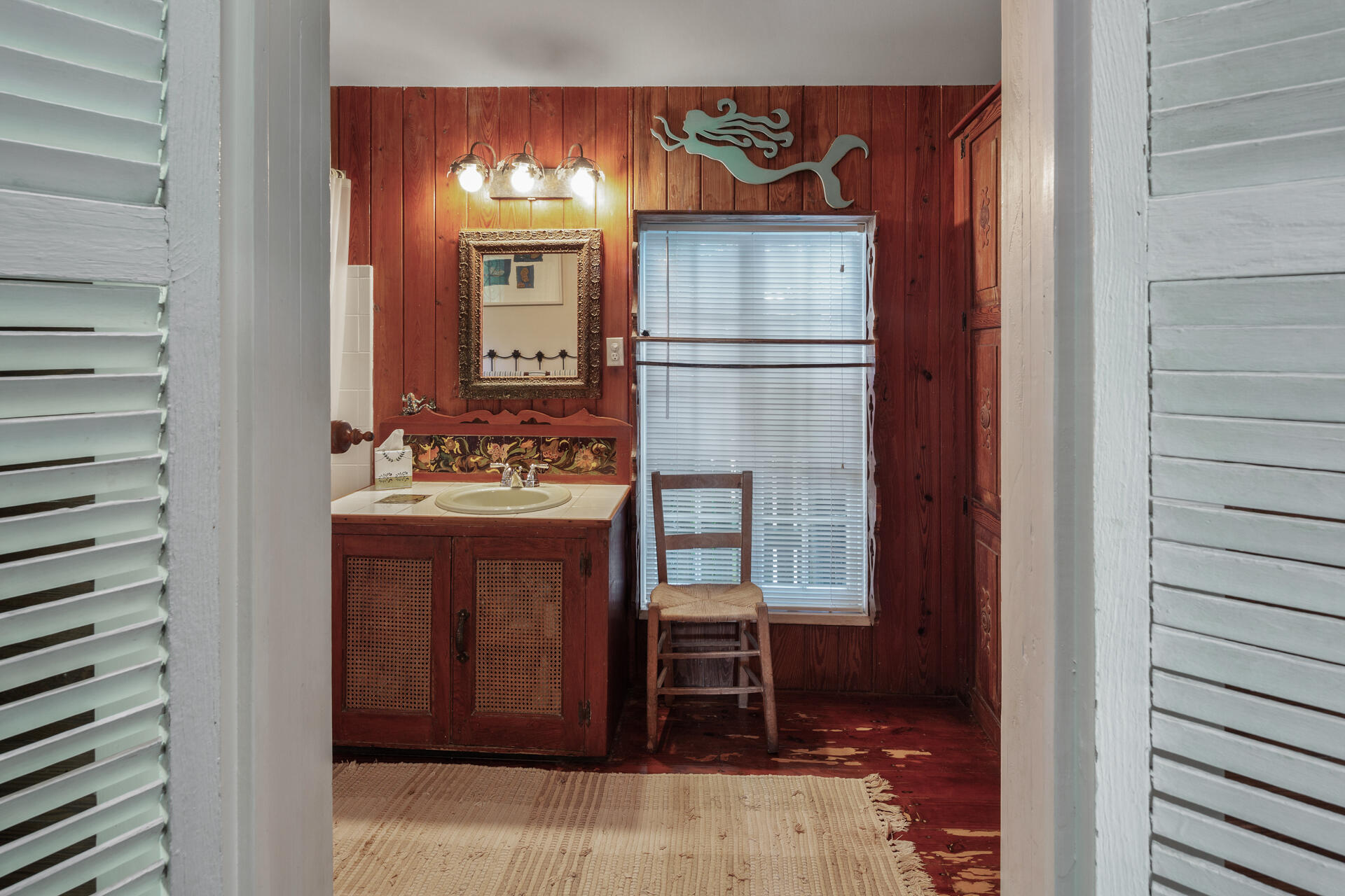 623 Catholic Lane Key West, FL 33040 - Photo 15 of 29 a view of an entryway with table and chairs