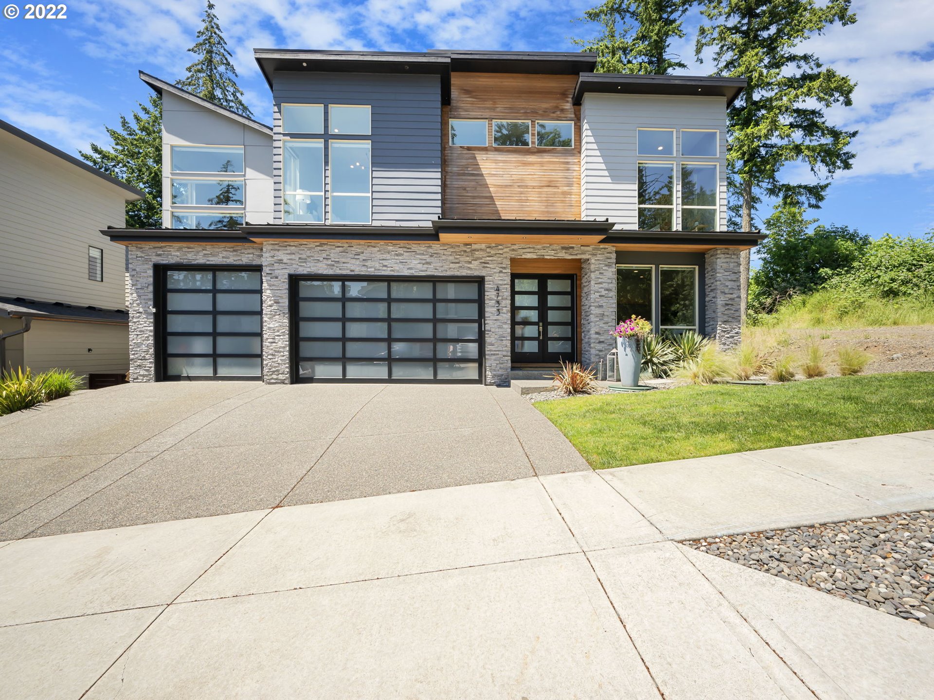 4733 North Adams Street Camas, WA 98607 - Photo 2 of 32 Gallery Image 2