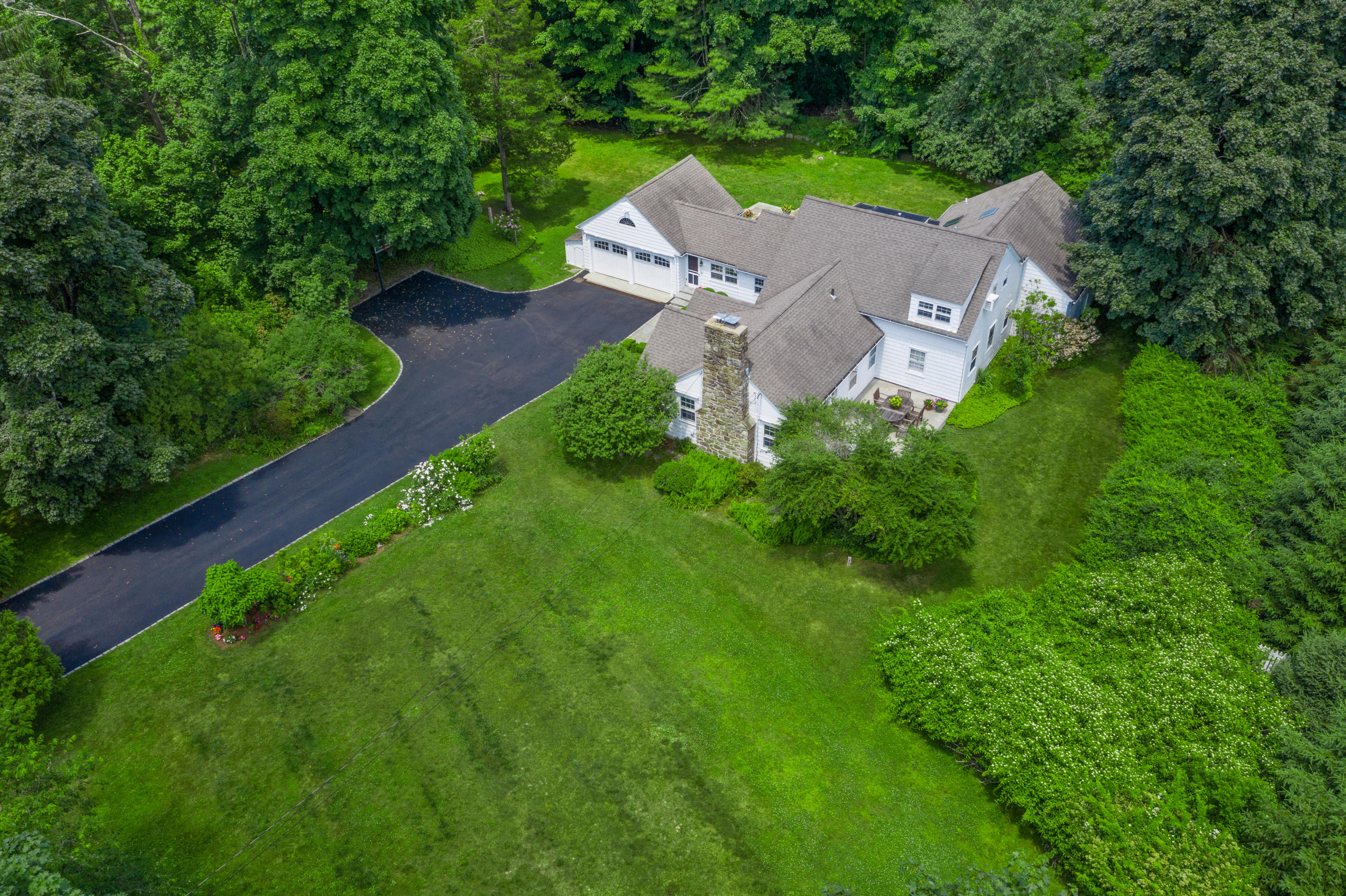 406 Silvermine Road New Canaan, CT 06840 - Photo 2 of 36 63