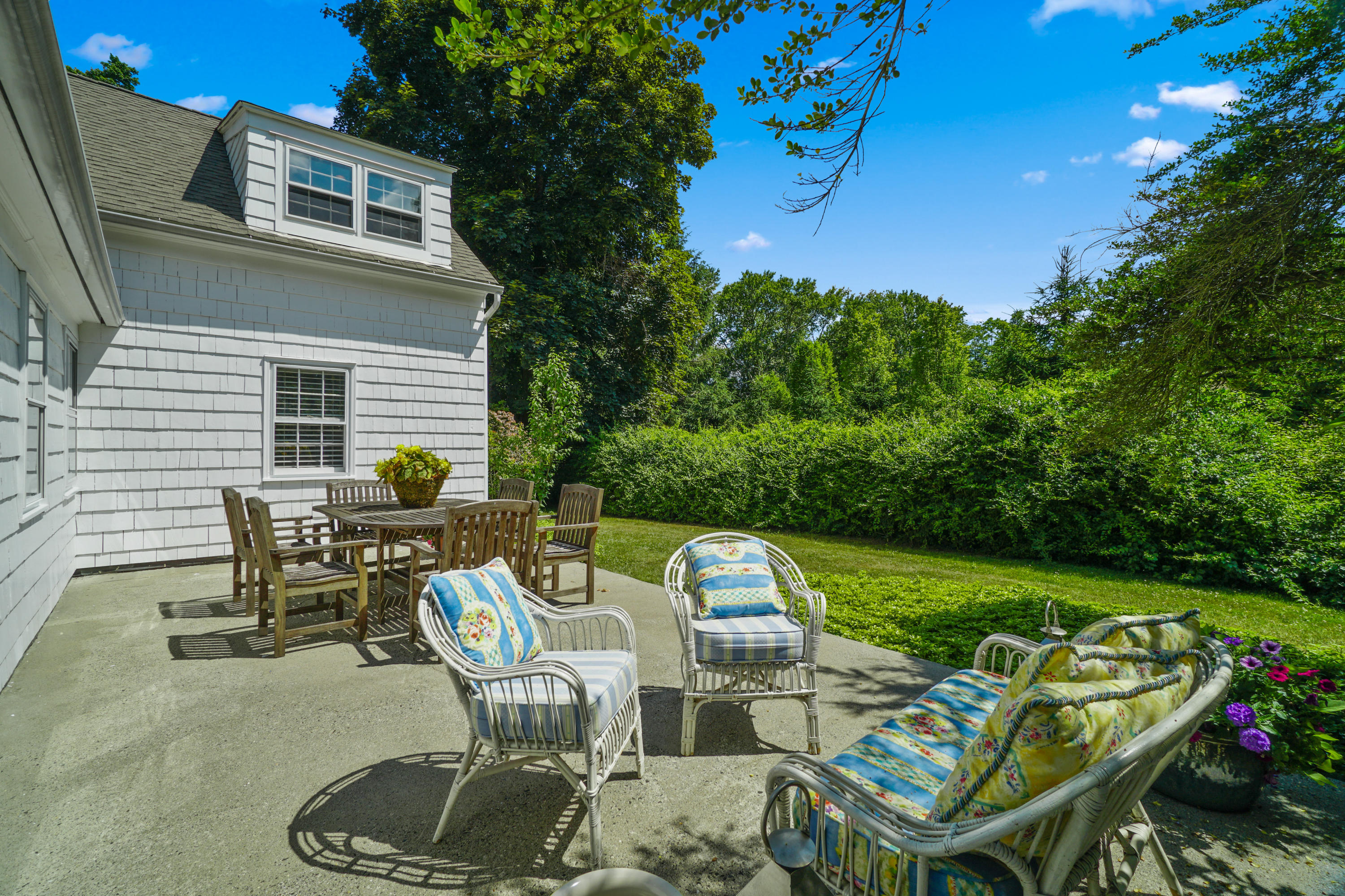 406 Silvermine Road New Canaan, CT 06840 - Photo 11 of 36 53