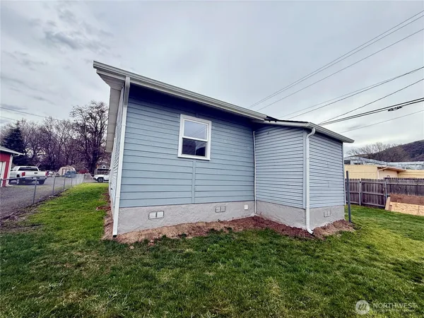$225,000 | 109 North Cherry Street, Dayton, WA 99328
