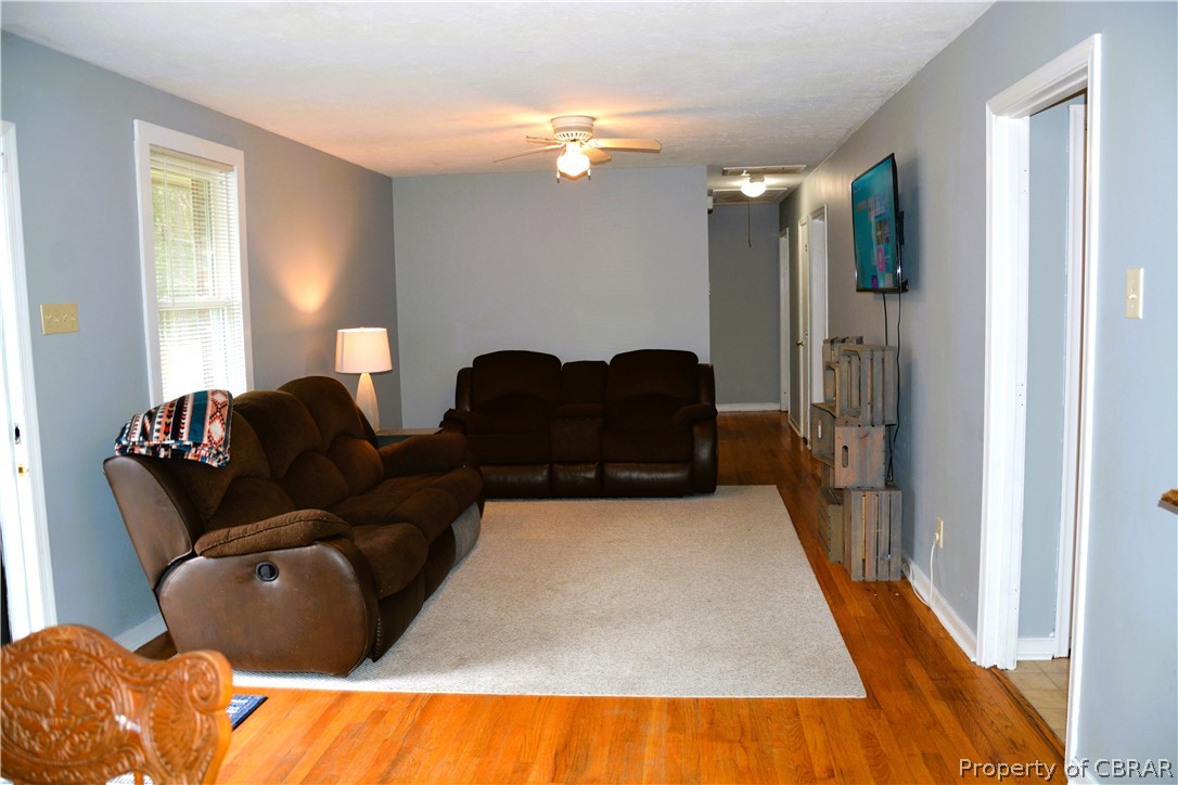10641 Figg Shop Road Gloucester, VA 23061 - Photo 5 of 23 Gallery Image 5