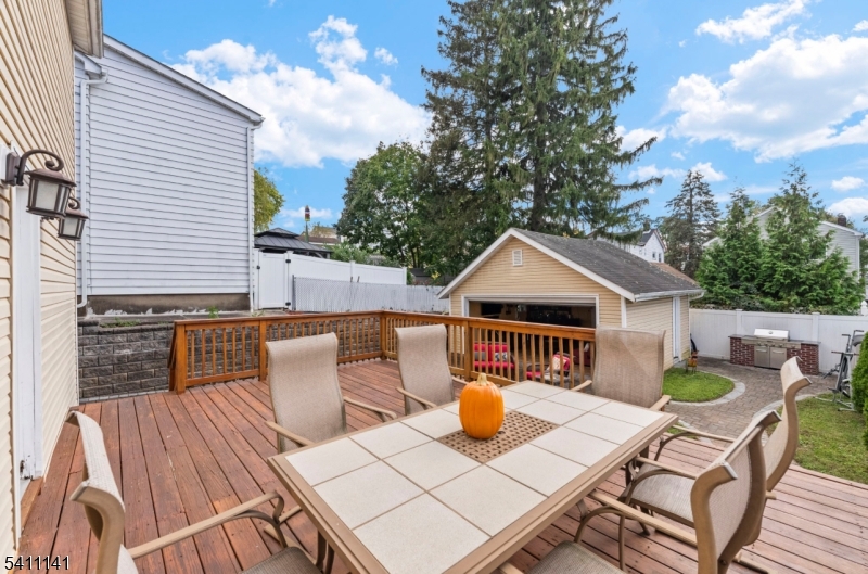 288 Sussex Road Wood-Ridge, NJ 07075 - Photo 27 of 29