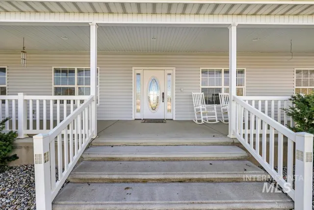 $875,000 | 3180 Addison Avenue East, Twin Falls, ID 83301