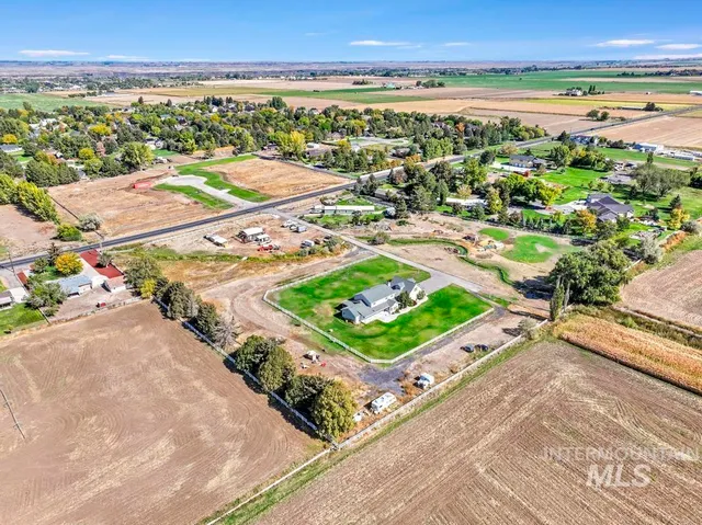 $875,000 | 3180 Addison Avenue East, Twin Falls, ID 83301