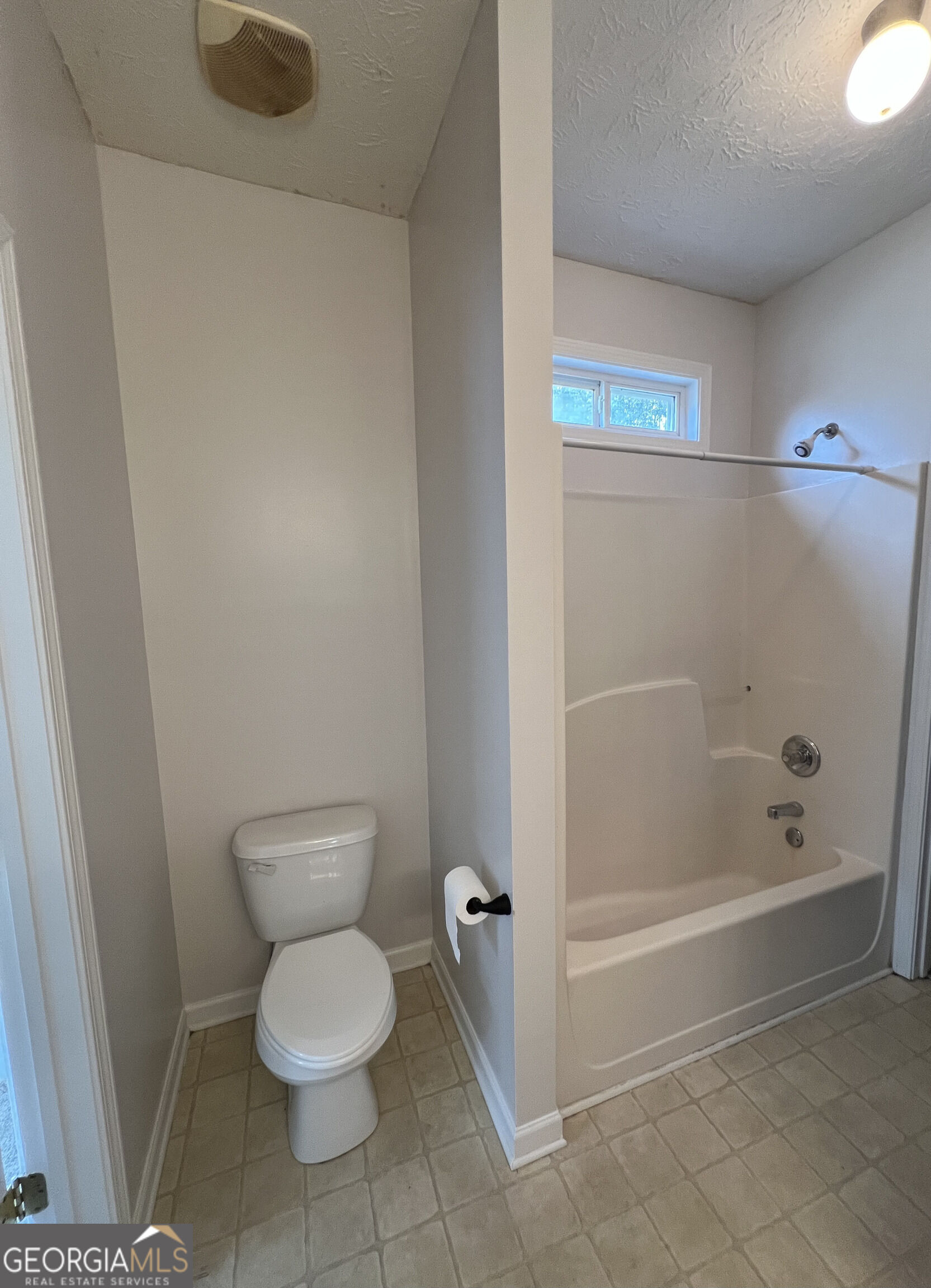 390 Hawthorne Extension Athens, GA 30606 - Photo 12 of 19 Gallery Image 12