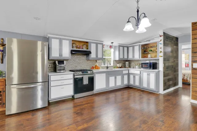 $378,000 | 107 Forest Hill Cove, Dale, TX 78616