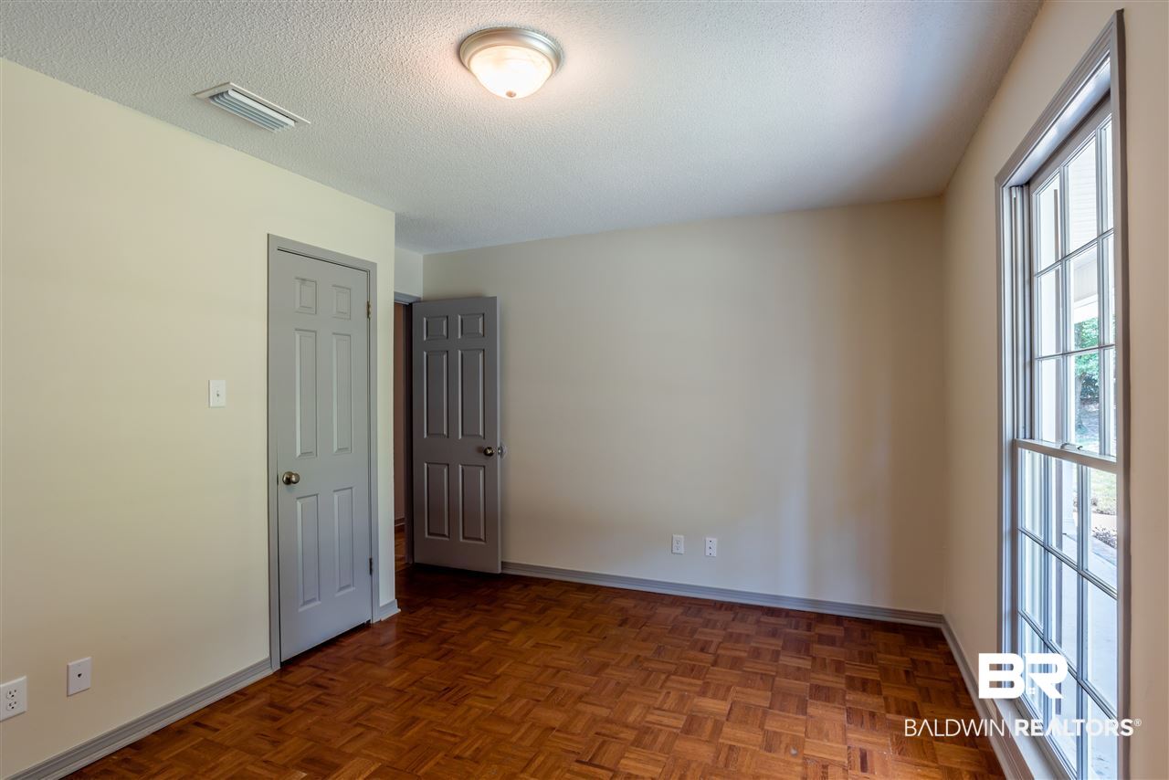 2881 Squire Lane Mobile, AL 36695 - Photo 20 of 38