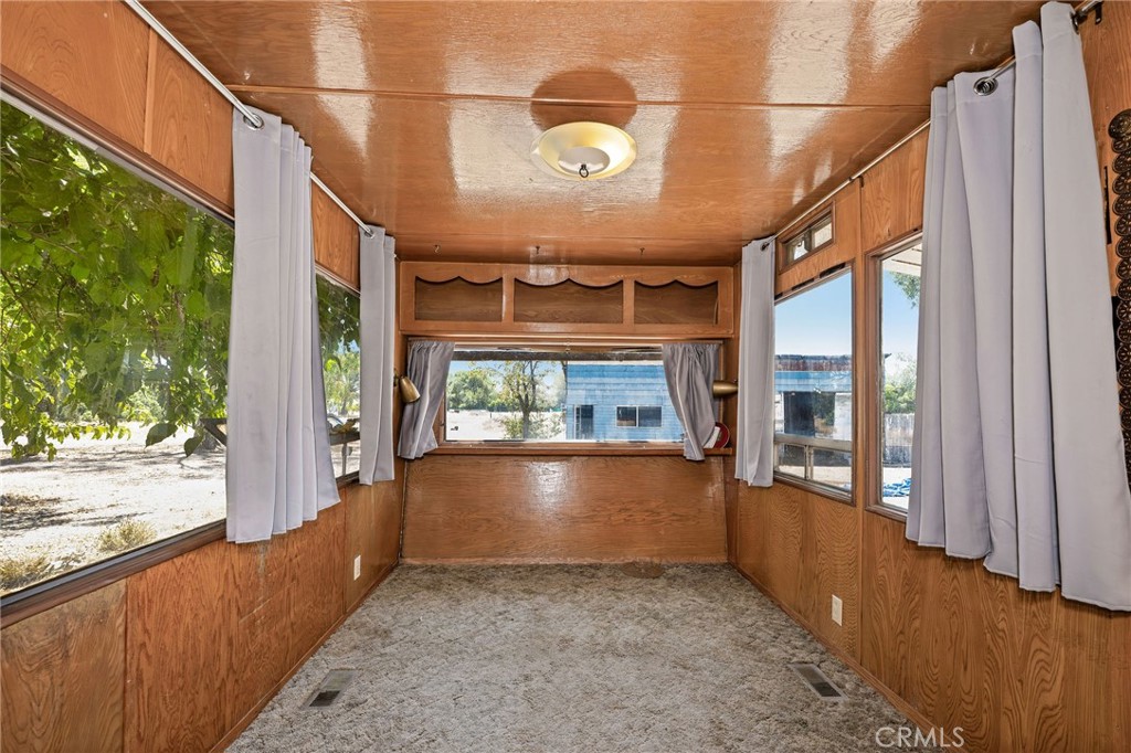 4733 County Road East Orland, CA 95963 - Photo 21 of 40 Retro Trailer Living Room