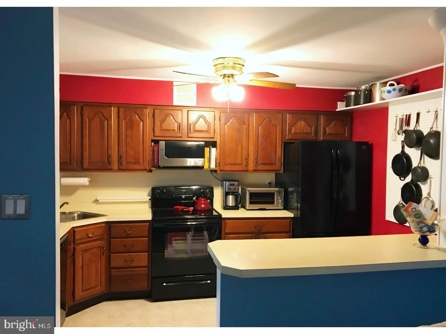 344 Parham Road Springfield, PA 19064 - Photo 6 of 23 Kitchen
