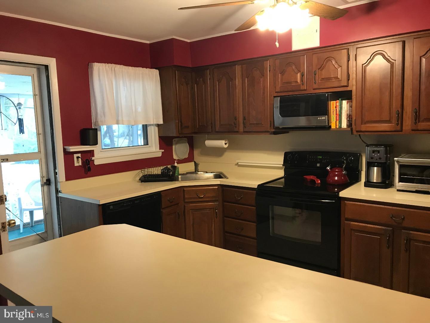 344 Parham Road Springfield, PA 19064 - Photo 7 of 23 Kitchen