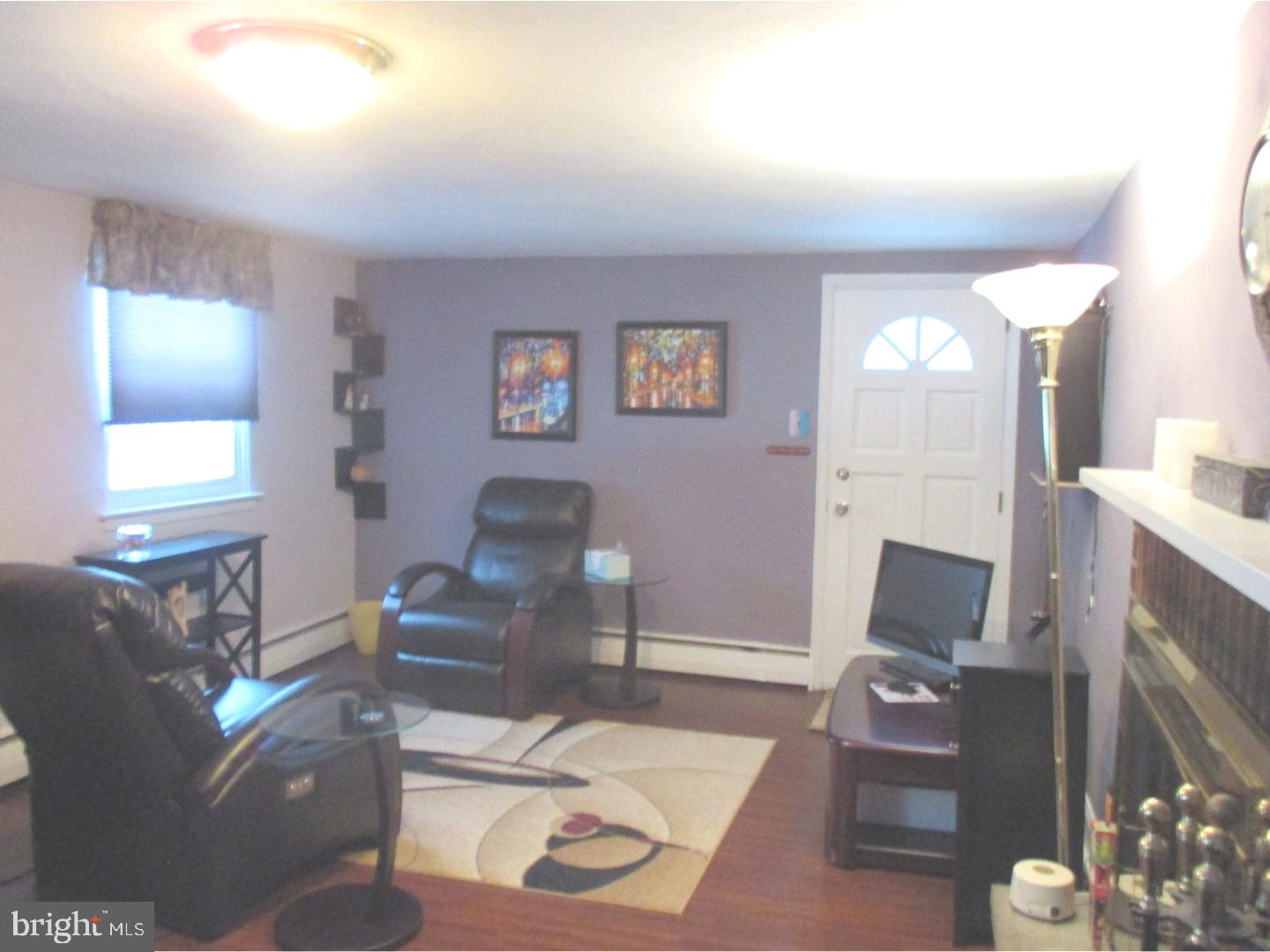 344 Parham Road Springfield, PA 19064 - Photo 10 of 23 Family Room