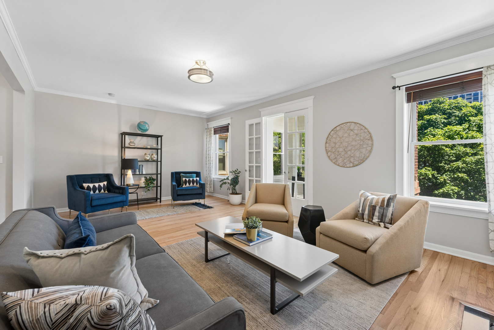 4340 North Sheridan Road, Unit 2S Chicago, IL 60613 - Photo 4 of 22