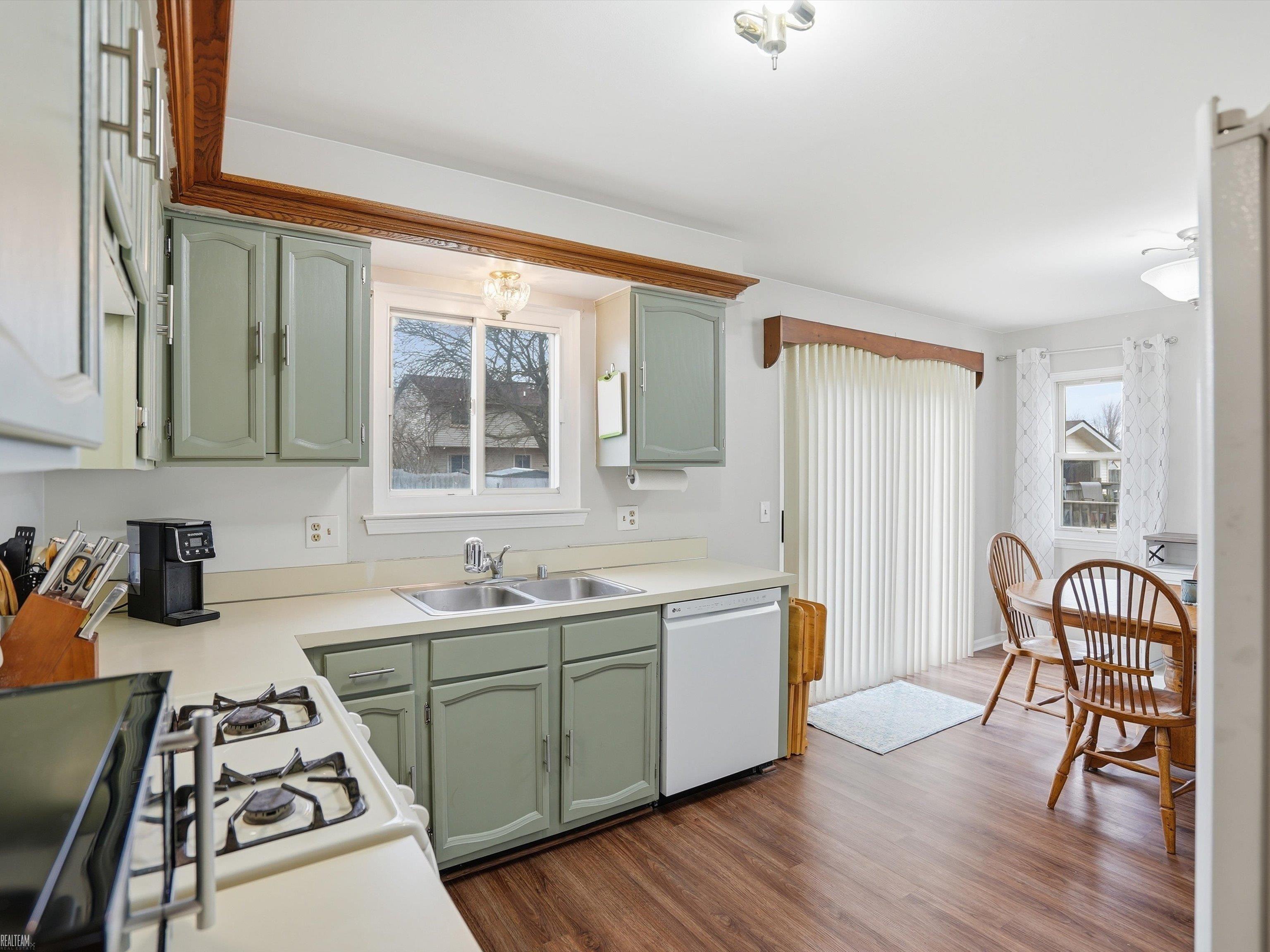 50093 Waterloo Chesterfield, MI 48047 - Photo 11 of 37