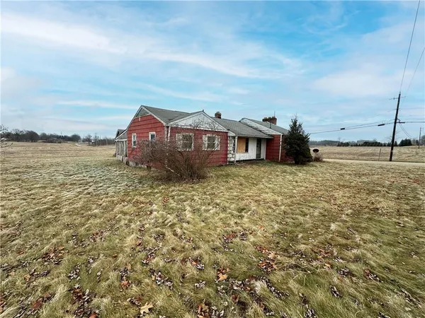 $74,900 | 307 McClelland Road, New Castle, PA 16102