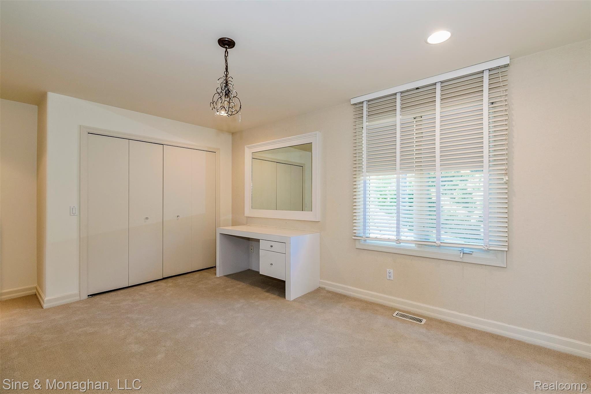 855 Rivenoak Street Birmingham, MI 48009 - Photo 42 of 55 DSC_6773.jpg