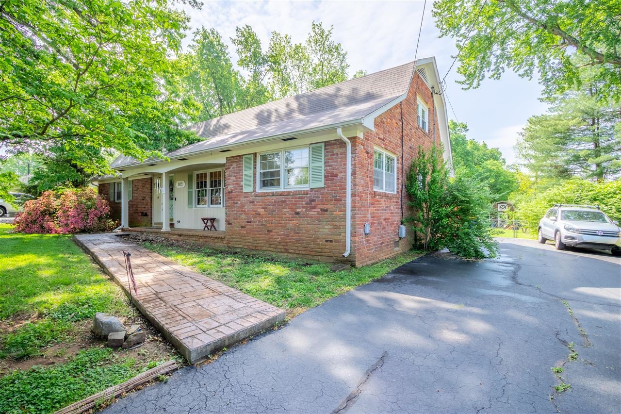 809 Ridgecrest Way Bowling Green, KY 42104 - Photo 47 of 50 Gallery Image 47