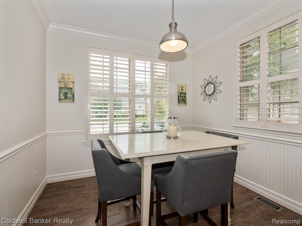 3817 Windingbrook Circle Rochester Hills, MI 48309 - Photo 10 of 46