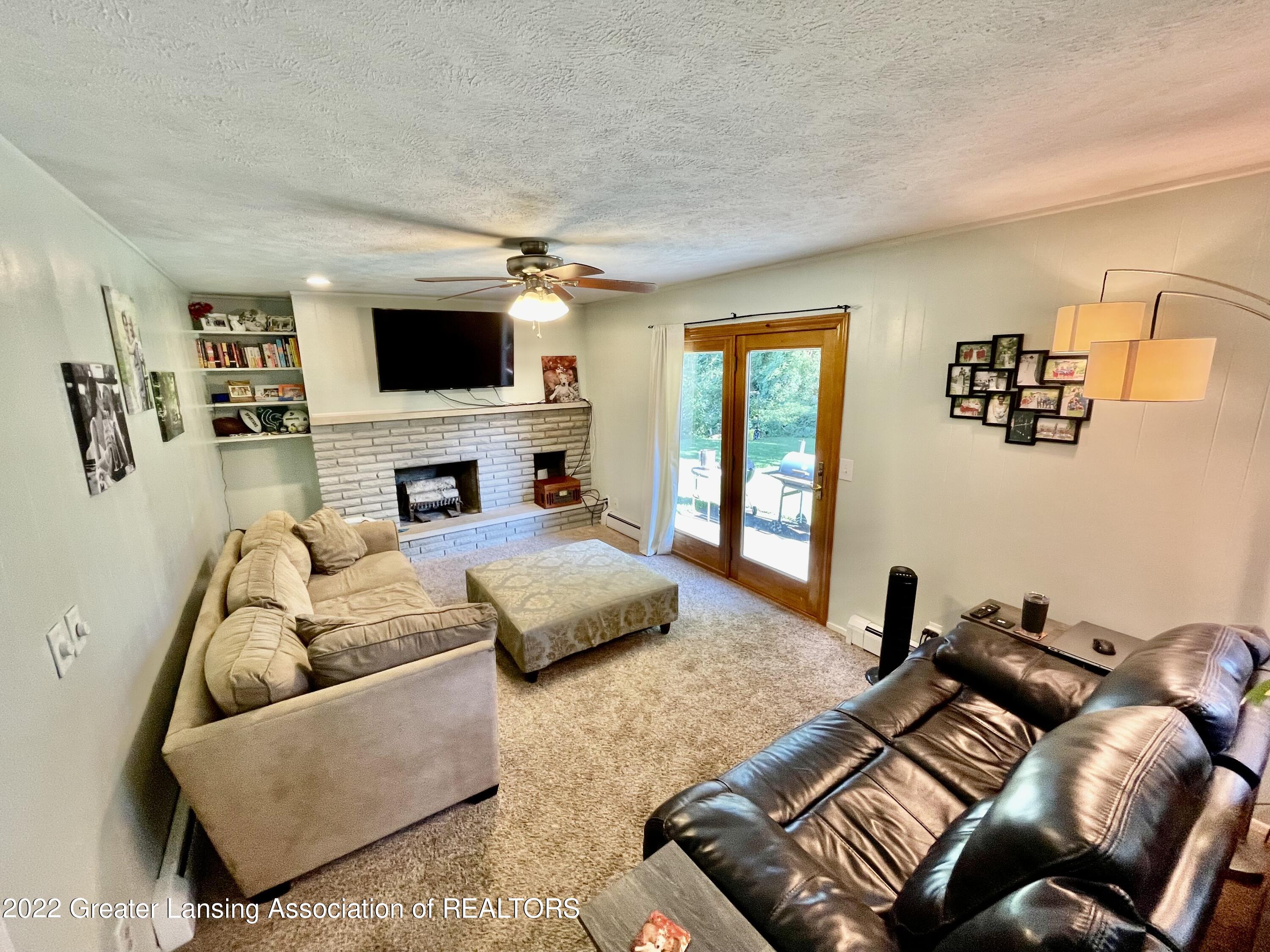 4316 Sleight Road Bath, MI 48808 - Photo 13 of 31 Family Room