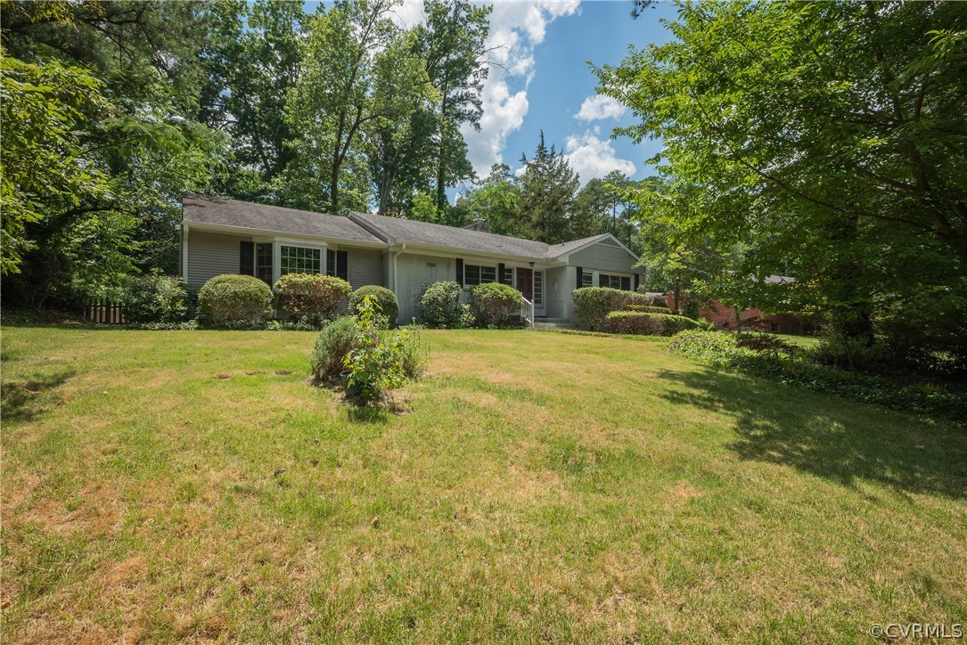 8401 Halesworth Road Richmond, VA 23235 - Photo 3 of 50 a house view with a garden space