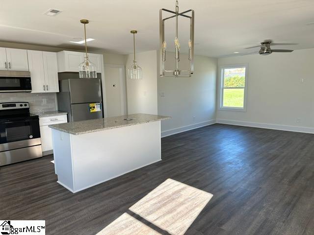 141 Baileyview Street Greer, SC 29651 - Photo 2 of 13