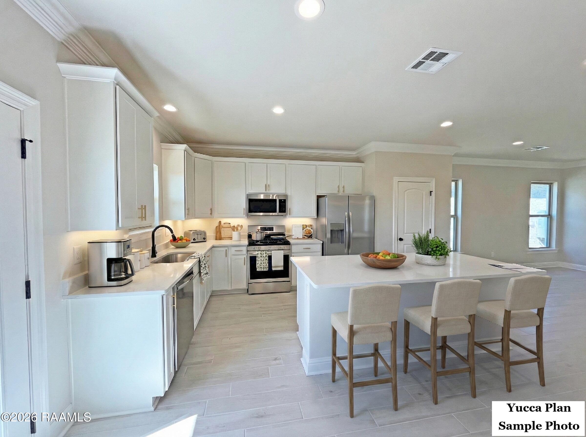 106 Star Broussard, LA 70518 - Photo 3 of 9 KITCHEN