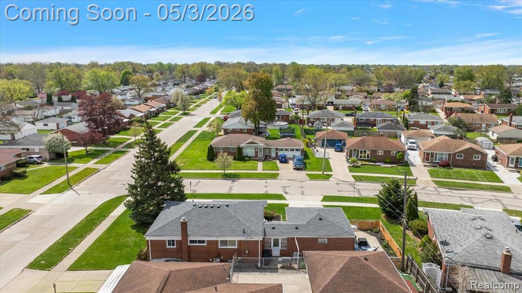 18241 Airport Road Fraser, MI 48026 - Photo 10 of 43