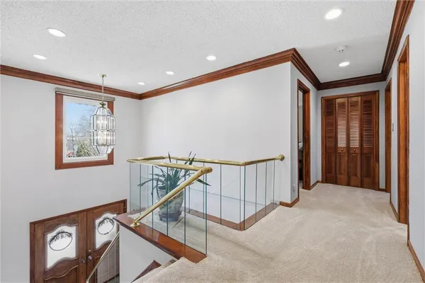 $625,000 | 4950 Parish Drive, Roeland Park, KS 66205