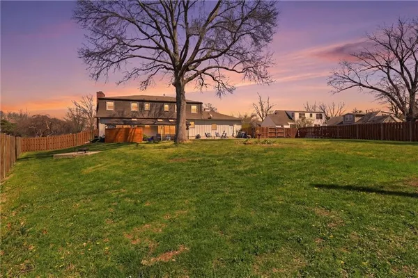 $625,000 | 4950 Parish Drive, Roeland Park, KS 66205