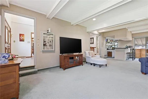 $625,000 | 4950 Parish Drive, Roeland Park, KS 66205