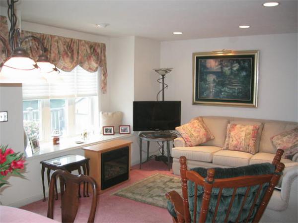 902 Treasure Island Road, Unit 902 Webster, MA 01570 - Photo 8 of 30 Gallery Image 8
