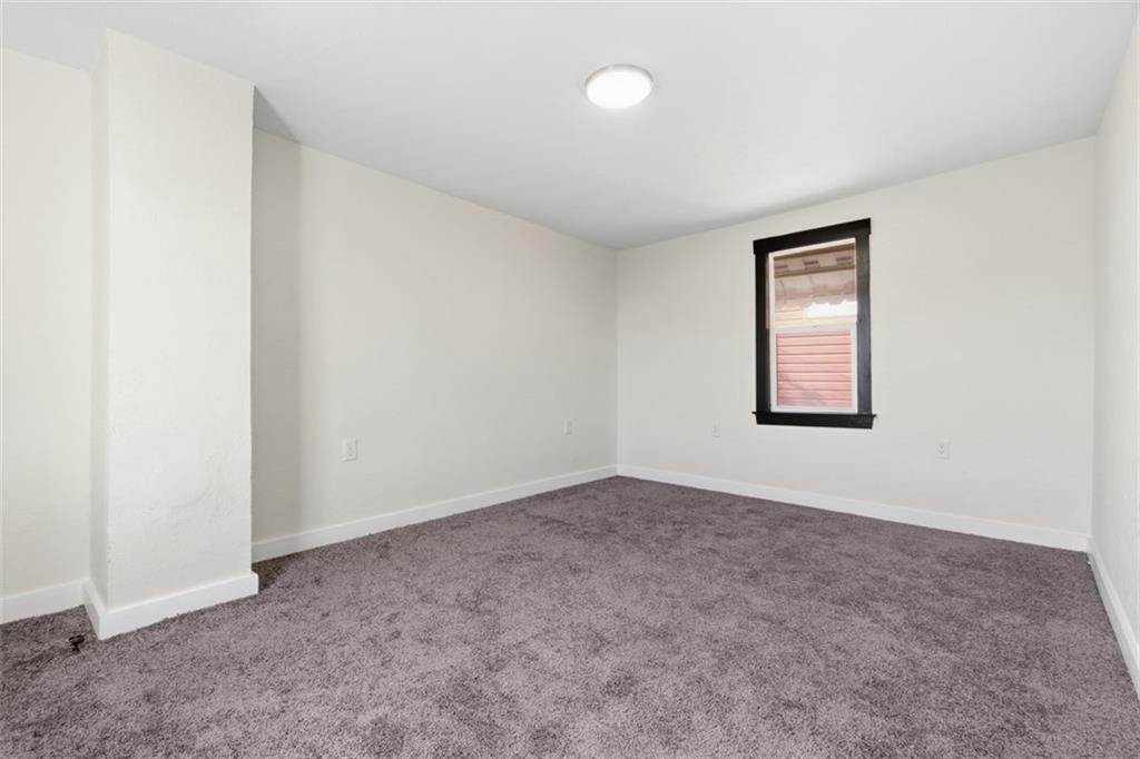 42 Cowan Street Pittsburgh, PA 15211 - Photo 11 of 27 an empty room with windows