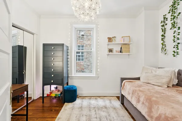 $1,200,000 | 3541 North Oakley Avenue, Chicago, IL 60618