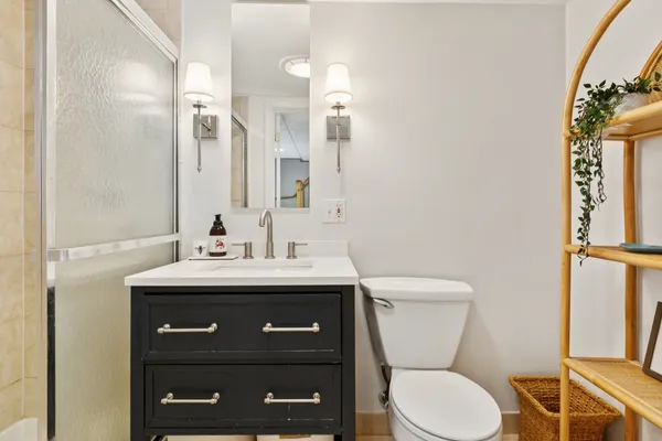 $1,200,000 | 3541 North Oakley Avenue, Chicago, IL 60618