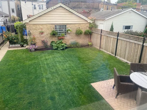 $1,200,000 | 3541 North Oakley Avenue, Chicago, IL 60618