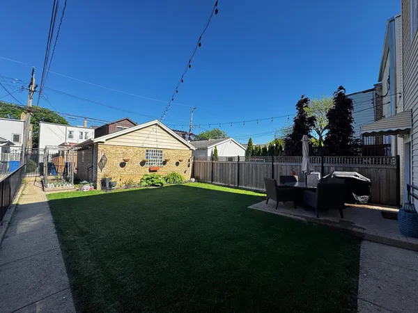 $1,200,000 | 3541 North Oakley Avenue, Chicago, IL 60618