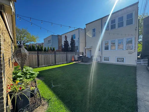 $1,200,000 | 3541 North Oakley Avenue, Chicago, IL 60618