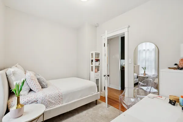 $1,200,000 | 3541 North Oakley Avenue, Chicago, IL 60618