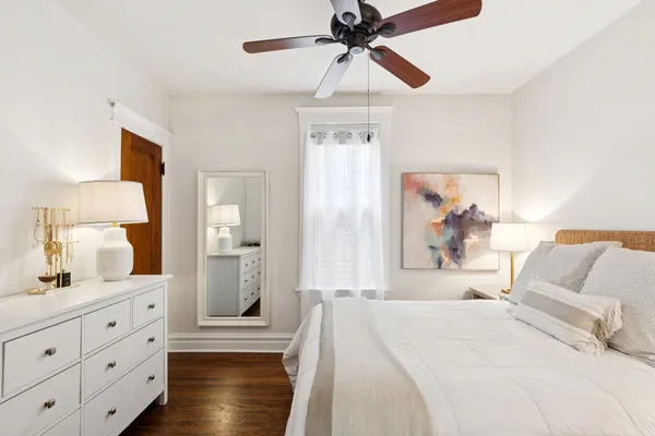 $1,200,000 | 3541 North Oakley Avenue, Chicago, IL 60618