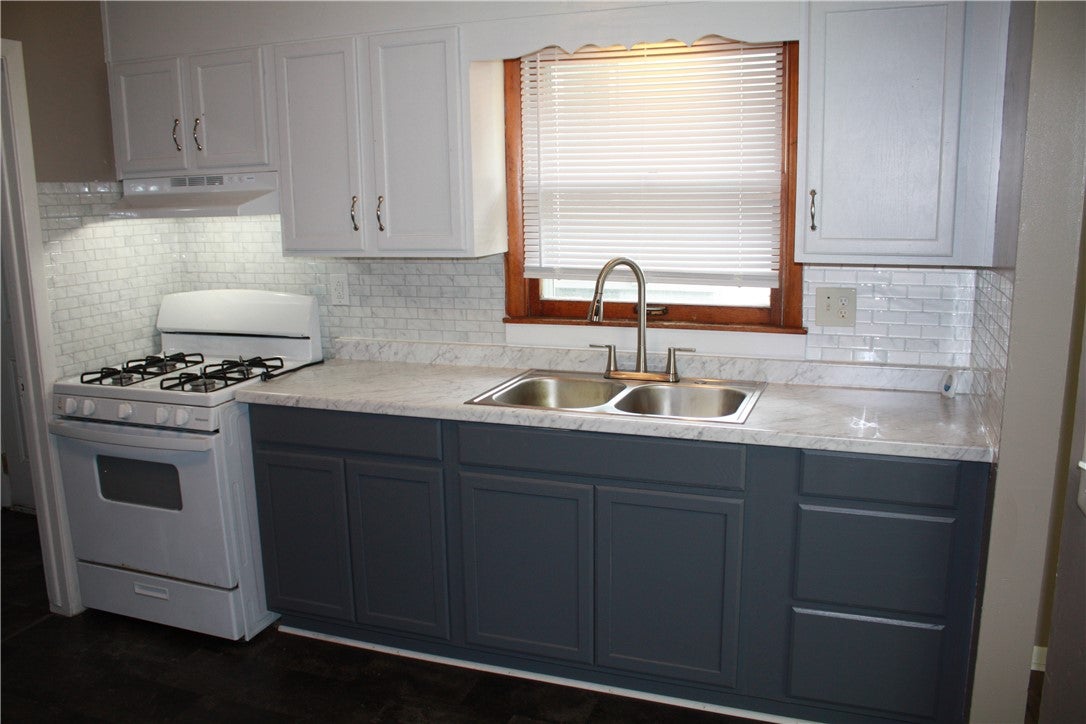 921 West Olive Street Decatur, IL 62526 - Photo 4 of 10 Gallery Image 4