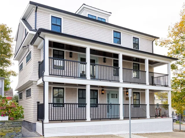 $8,000 | 7 Dearborn Street, Unit 3, Newport, RI 02840