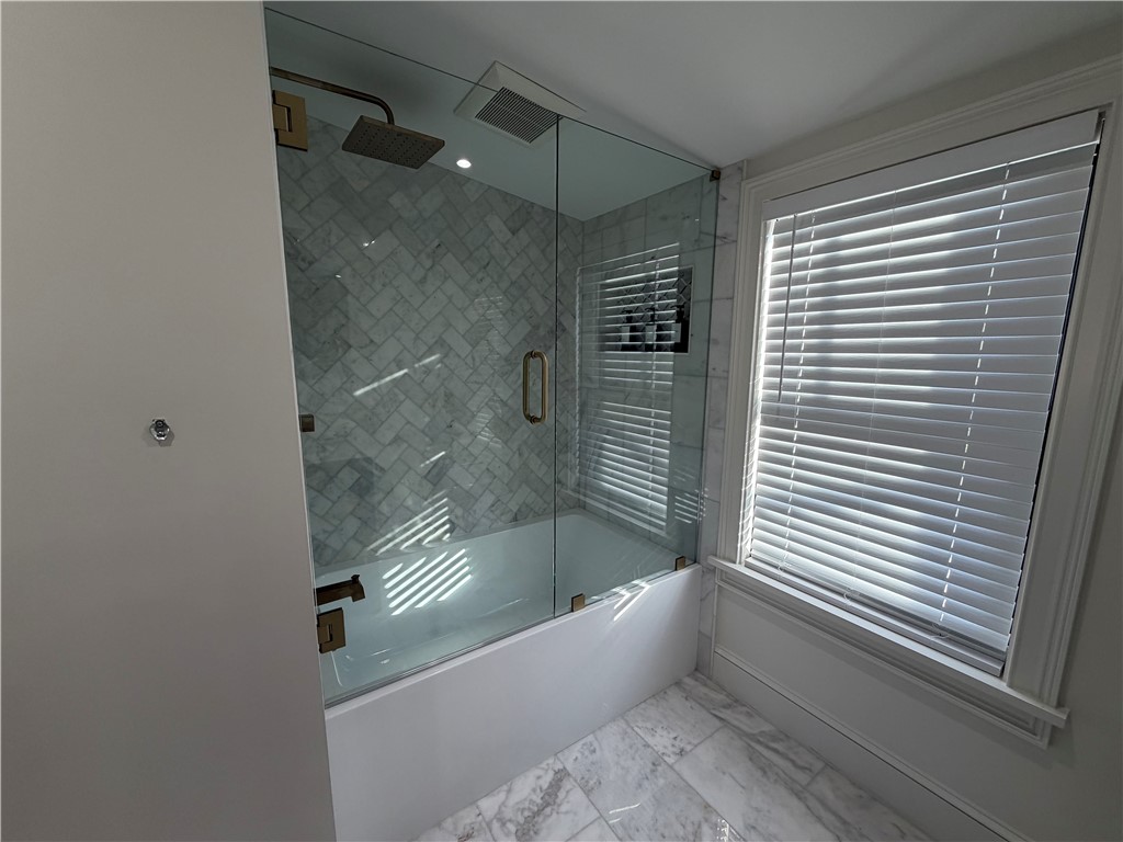 7 Dearborn Street, Unit 3 Newport, RI 02840 - Photo 21 of 40