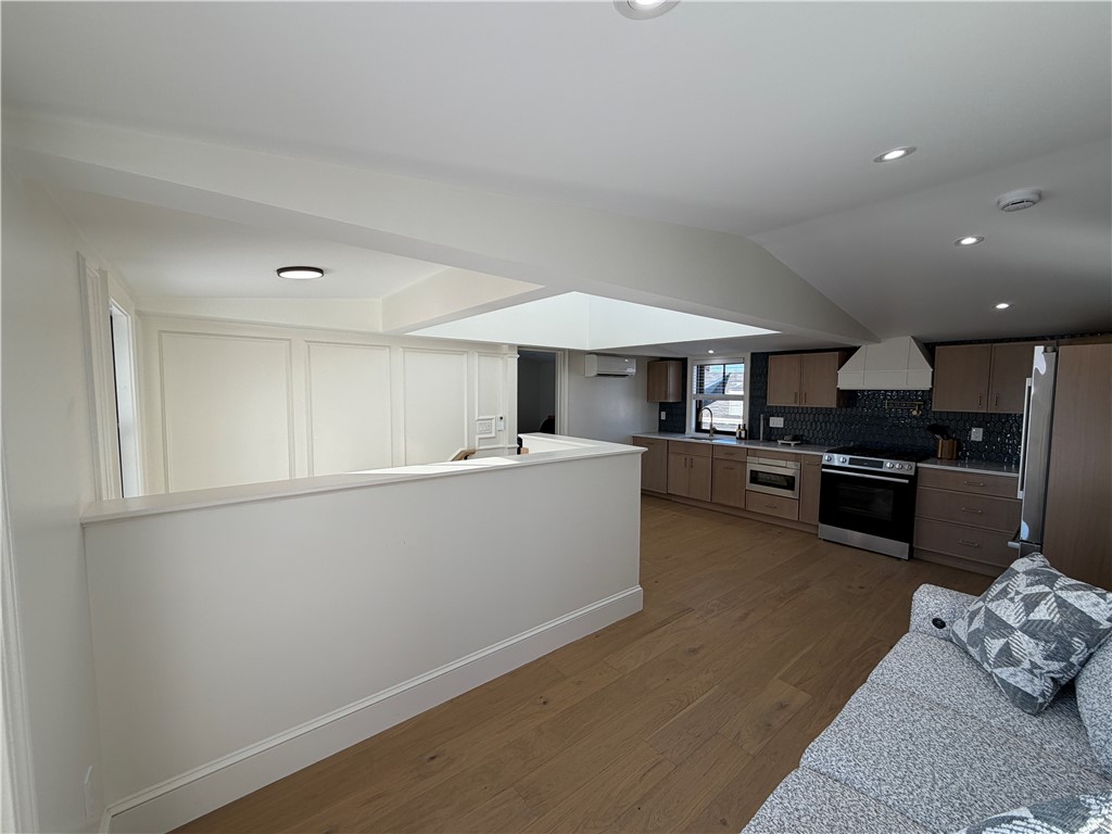 7 Dearborn Street, Unit 3 Newport, RI 02840 - Photo 23 of 40